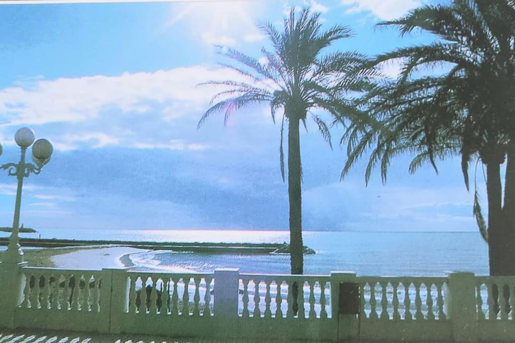 Lux. Frontbeach-Terrace. 5 Pools.Tv. 2 A.C.Netflix Бенальмадена Экстерьер фото